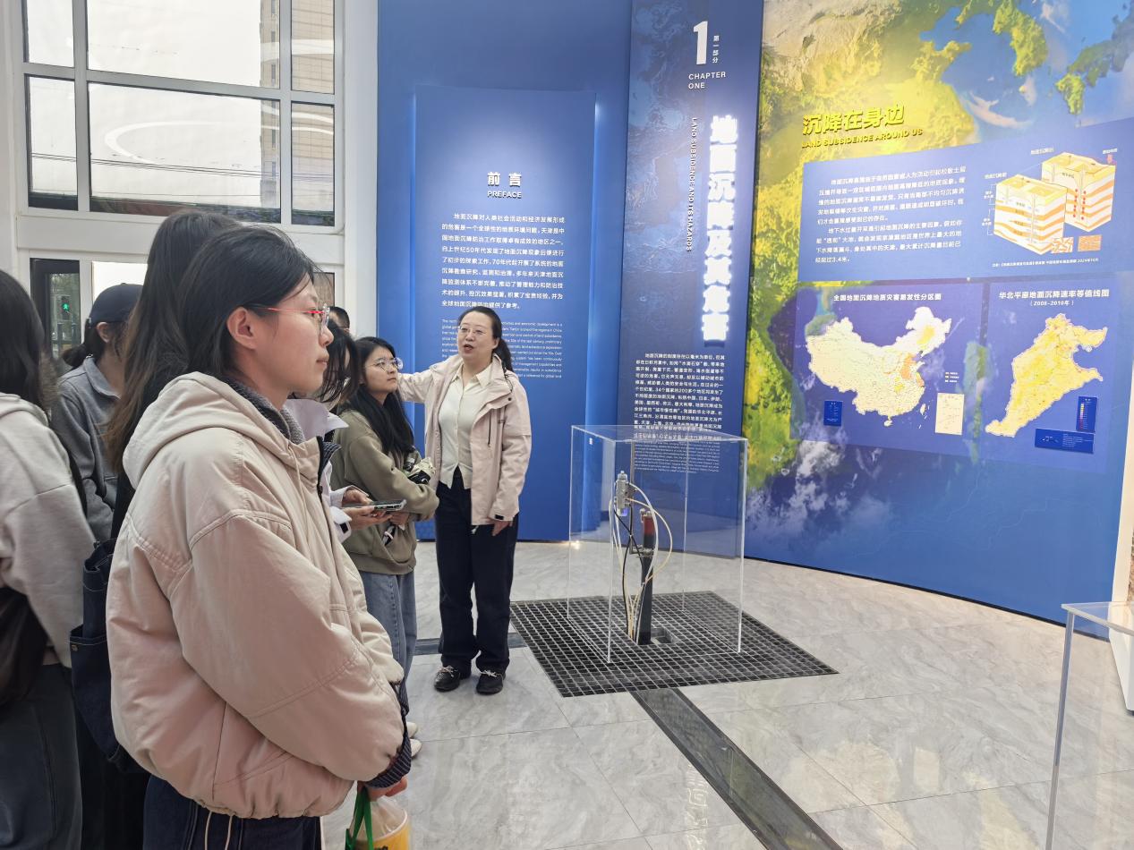 7f42c4bcea8136bd1b12d4efc85bafd